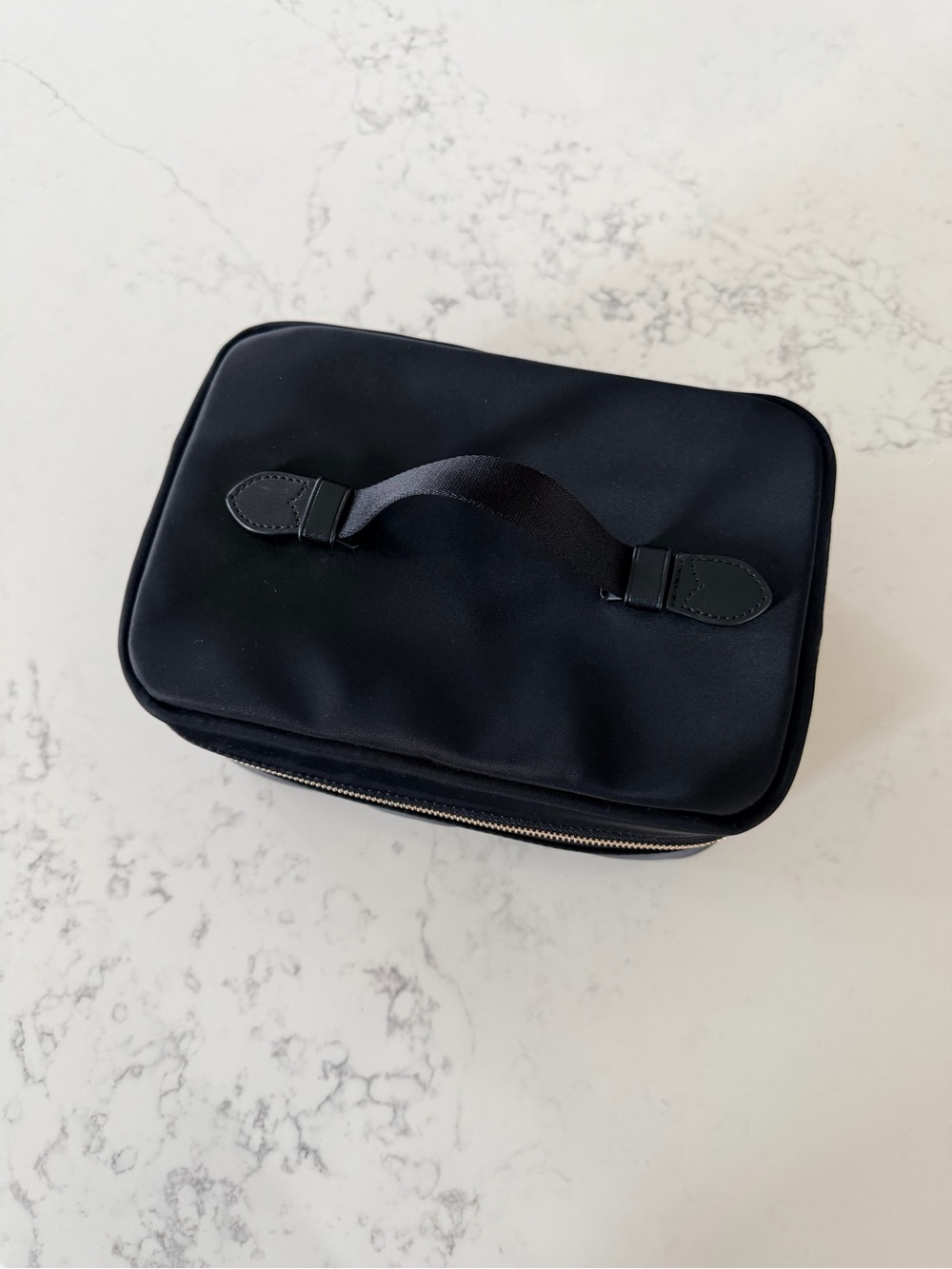 kate spade Chelsea cosmetic travel case - Picture 4 of 6